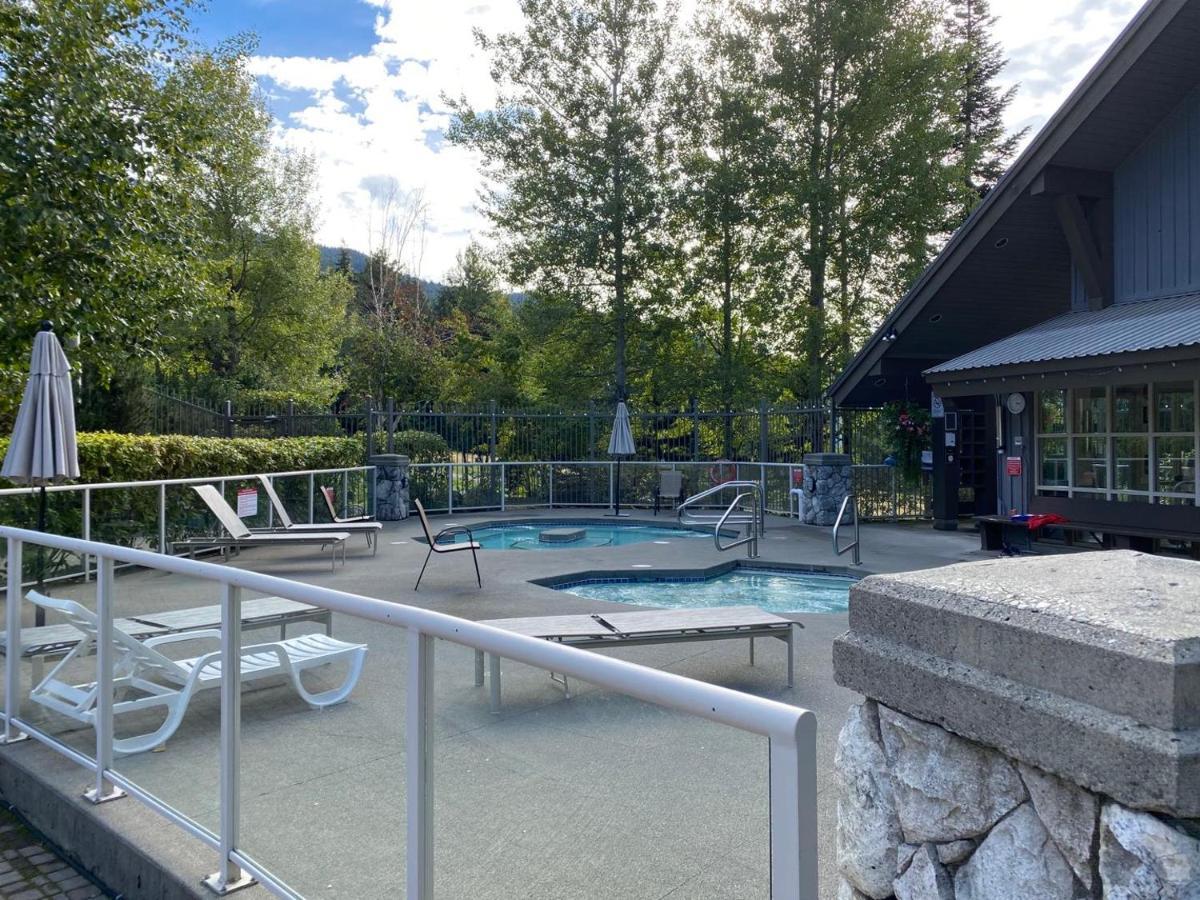 The Aspens On Blackcomb Whistler Exterior foto